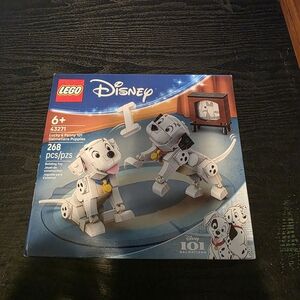 LEGO Disney 101 Dalmatians Building Set - Black and White